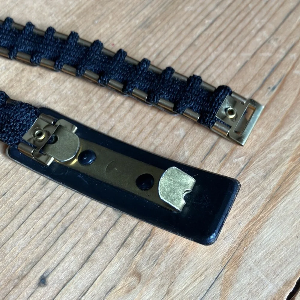 Vintage 80s Belt Gold Tone Stretch Metal Fish Scales/Snake Belt
